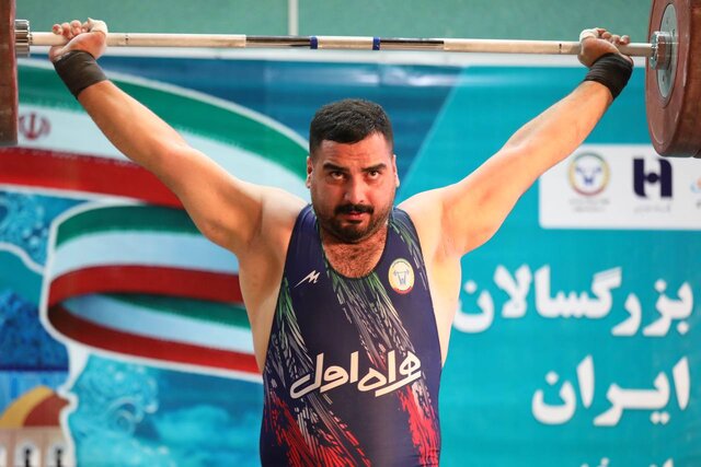علیرضا یوسفی قویترین وزنهبردار ایران شد