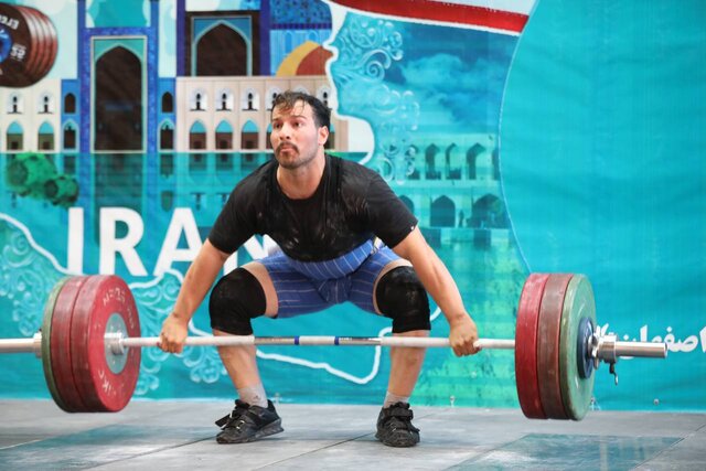 علیرضا یوسفی قویترین وزنهبردار ایران شد