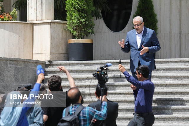 توضیحاتی درباره استخدامهای جدید/واکنش به کمپین برکناری شهردار تهران