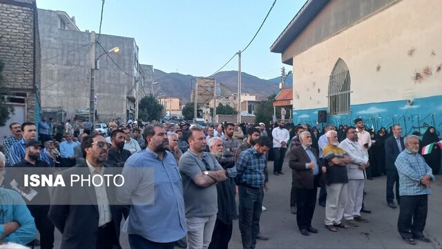 رئیس جمهور باید در مدیریت کشور به نیروهای داخل ایمان داشته باشد