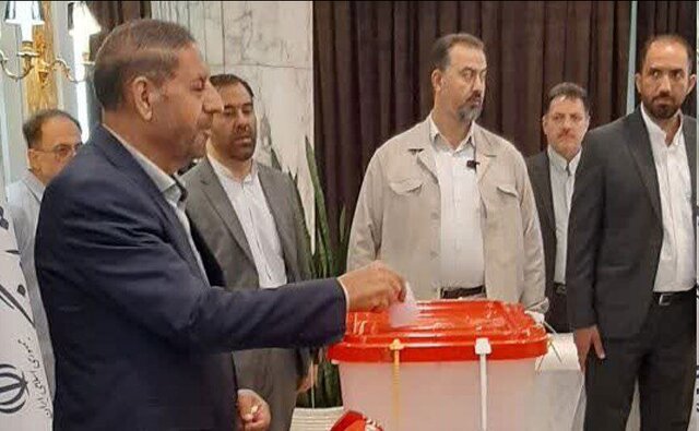 پروین: انتخابات یک مصلحت حقوقی است پروین: انتخابات یک مصلحت حقوقی است