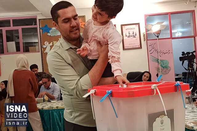 ویدیو/ ساعات پایانی رایگیری شهرهای مختلف / ۳ / ویدیو/ ساعات پایانی رایگیری شهرهای مختلف / ۳ /