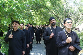 آئین سنتی طشتگذاری در بقعه شیخ صفی الدین اردبیلی