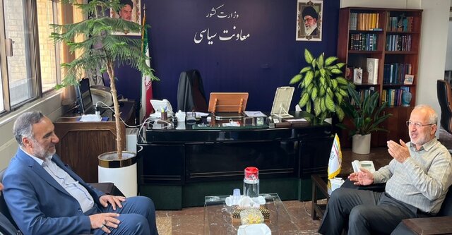 مهندس سلطانی در ستاد انتخابات وزارت کشور حضور یافت مهندس سلطانی در ستاد انتخابات وزارت کشور حضور یافت