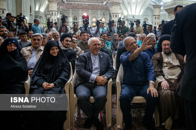 ظریف: دنیا روشهای تحریمی را کنار بگذارد/ برای پست گرفتن نیامدهام