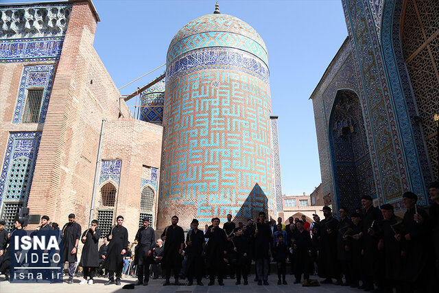 ویدیو/ آئین سنتی طشتگذاری در بقعه شیخ صفیالدین اردبیلی ویدیو/ آئین سنتی طشتگذاری در بقعه شیخ صفیالدین اردبیلی