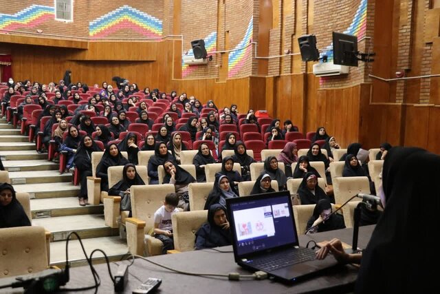 ۲۲ خدمت به زوجهای نابارور ارائه میدهیم