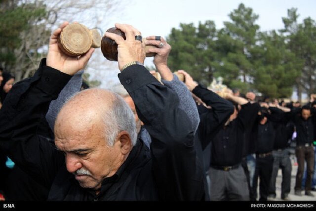 سمفونی سوزناک عزای حسینی در آیین «سنگ‌زنی» خراسان‌شمالی‌