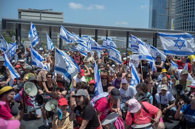 ادامه اعتراضات در سرزمین‌های اشغالی؛ حرکت معترضان به سمت خانه نتانیاهو