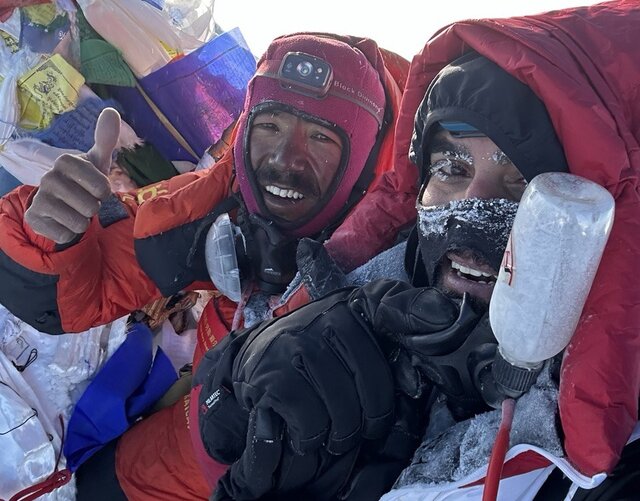 از بوی مرگ در اورست تا مقاومت ۱۲ روزه در کوهستان سرد! از بوی مرگ در اورست تا مقاومت ۱۲ روزه در کوهستان سرد!