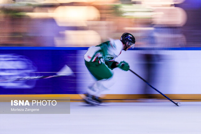 عکس آرشیوی است قهرمان لیگ هاکی روی یخ مشخص شد