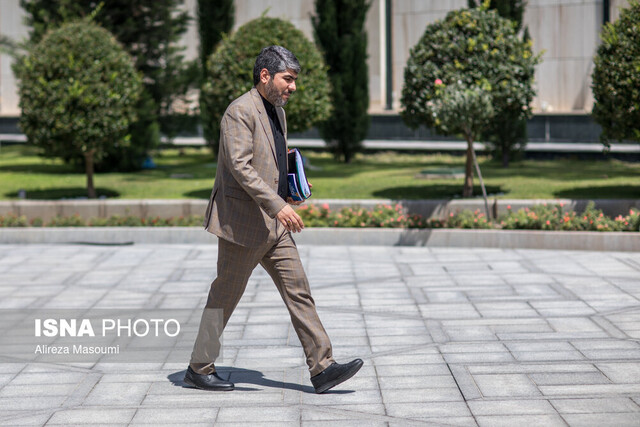 توضیحاتی درباره استخدامهای جدید/واکنش به کمپین برکناری شهردار تهران