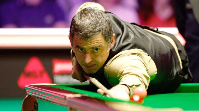 وقتی نابغه اسنوکر جهان یک تنه میز را خالی کرد وقتی نابغه اسنوکر جهان یک تنه میز را خالی کرد