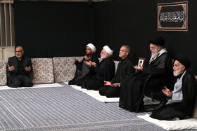 اولین شب مراسم عزاداری حضرت اباعبدالله الحسین علیهالسلام در حسینیه امام خمینی (ره)