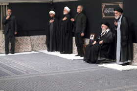 اولین شب مراسم عزاداری حضرت اباعبدالله الحسین علیهالسلام در حسینیه امام خمینی (ره)