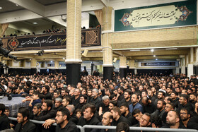 اولین شب مراسم عزاداری حضرت اباعبدالله الحسین علیهالسلام در حسینیه امام خمینی (ره)