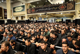 اولین شب مراسم عزاداری حضرت اباعبدالله الحسین علیهالسلام در حسینیه امام خمینی (ره)