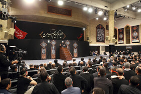 اولین شب مراسم عزاداری حضرت اباعبدالله الحسین علیهالسلام در حسینیه امام خمینی (ره)