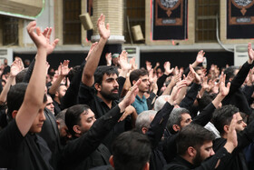 اولین شب مراسم عزاداری حضرت اباعبدالله الحسین علیهالسلام در حسینیه امام خمینی (ره)