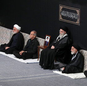 اولین شب مراسم عزاداری حضرت اباعبدالله الحسین علیهالسلام در حسینیه امام خمینی (ره)