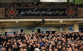 اولین شب مراسم عزاداری حضرت اباعبدالله الحسین علیهالسلام در حسینیه امام خمینی (ره)