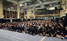 اولین شب مراسم عزاداری حضرت اباعبدالله الحسین علیهالسلام در حسینیه امام خمینی (ره)