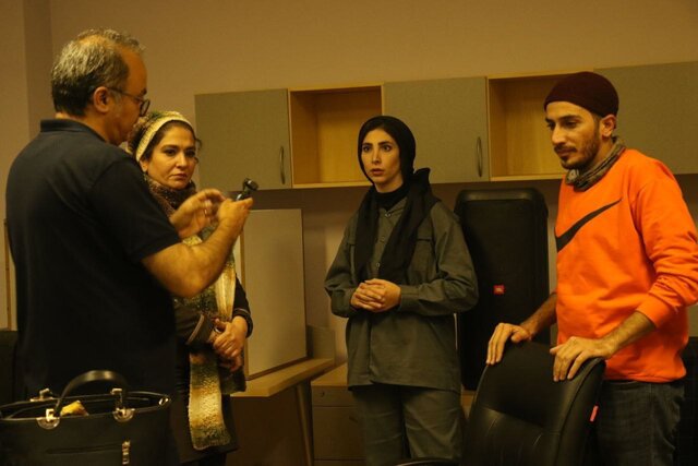 از معرفی بازیگران «زیگموند» تا «آخرین دفاع»