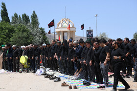 اقامه نماز ظهرعاشورای حسینی در روستای قلعه نو خراقان شاهرود استان سمنان