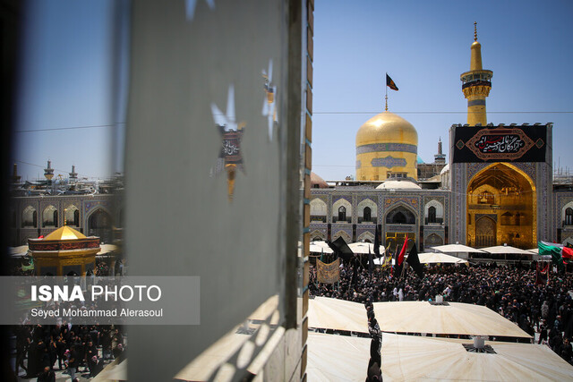 عکس از آرشیو ویژه برنامههای حرم مطهر رضوی به مناسبت شهادت امام سجاد(ع)