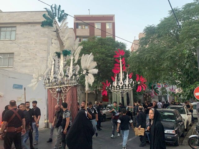 حرکت نمادین کاروان اسراء کربلا در یکی از قدیمیترین محلههای تهران+عکس و فیلم