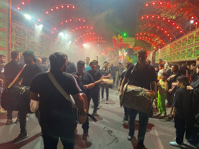 حرکت نمادین کاروان اسراء کربلا در یکی از قدیمیترین محلههای تهران+عکس و فیلم