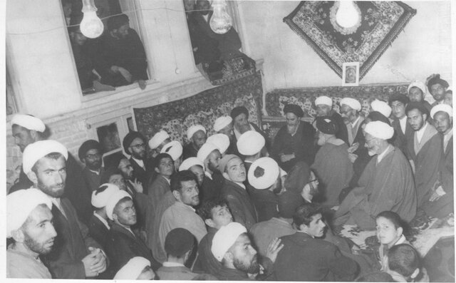 روزی که آیتالله طالقانی «مسجد» را به «مجلس» ترجیح داد