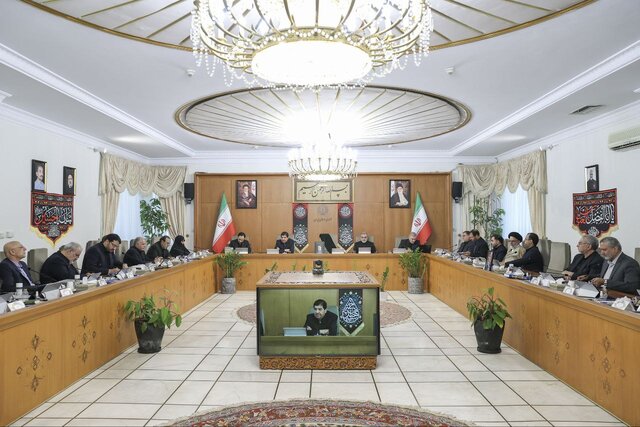 اعضای دولت در مورد عملکرد منطقه تحت مدیریت خود در طی سه سال گزارش می دهند اعضای دولت در مورد عملکرد منطقه تحت مدیریت خود در طی سه سال گزارش می دهند