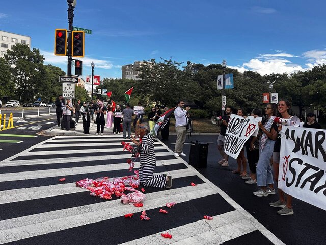 تظاهرات در مقابل مقر اقامت نتانیاهو در واشنگتن
