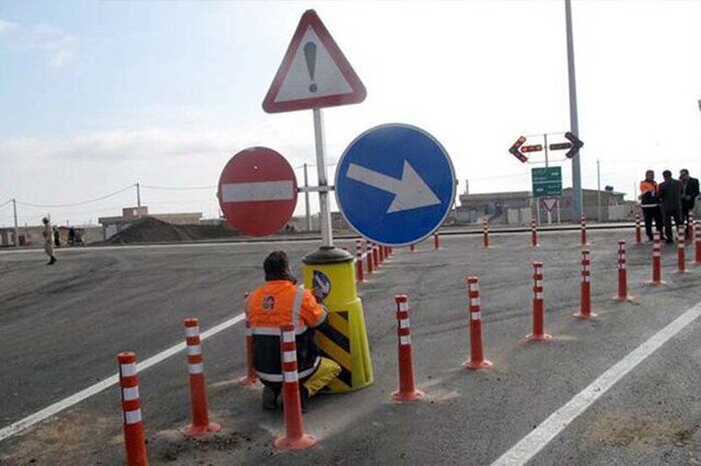 عکس تزئینی ست جایگزینی تابلوهای کامپوزیتی با فلزی برای کاهش سرقت/ آشکارسازی نیمی از نقاط حادثهخیز سمنان