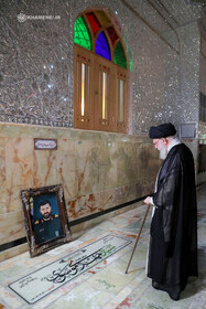 حضور رهبر انقلاب بر مزار شهیدان امیرعبداللهیان، موسوی، جلادتی و زمانینیا