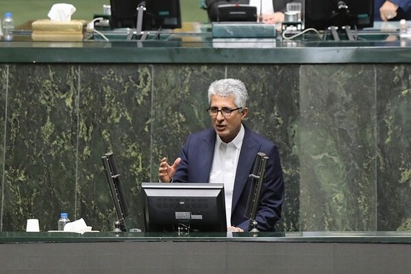 نماینده چابهار: نگور مرکز شهرستان دشتیاری چهار دهه در انتظار جایگاه سوخت