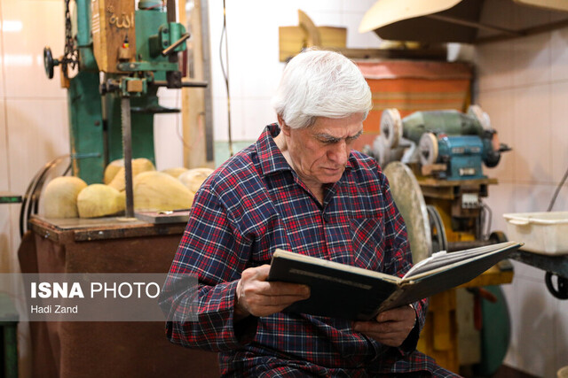 سیمهای تلفن پادگان را قطع کردم و با آنها برای خود ساز ساختم!
