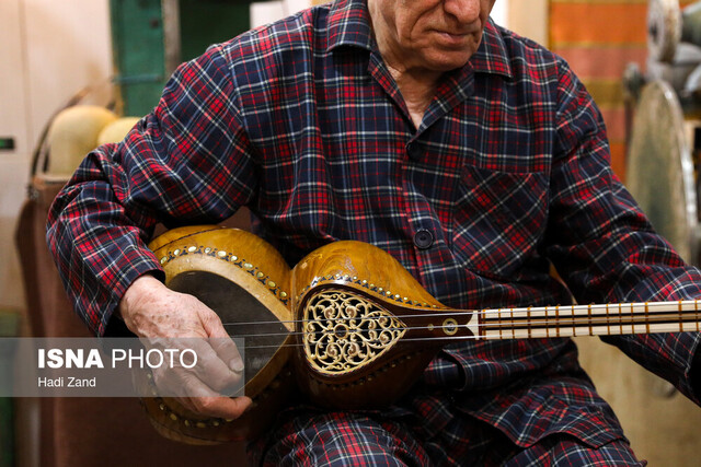 سیمهای تلفن پادگان را قطع کردم و با آنها برای خود ساز ساختم!