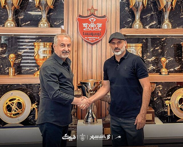 حسینی با پرسپولیس تمدید کرد حسینی با پرسپولیس تمدید کرد