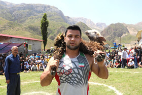 مسابقات سنتی کشتی لوچو در روستای کوهستانی چرات سوادکوه