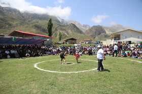 مسابقات سنتی کشتی لوچو در روستای کوهستانی چرات سوادکوه