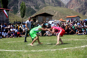 مسابقات سنتی کشتی لوچو در روستای کوهستانی چرات سوادکوه