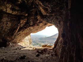 وجود هفت غار در دره‌ی تاریخی خرم‌آباد