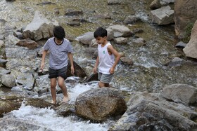 گرمای تابستان در گنجنامه همدان