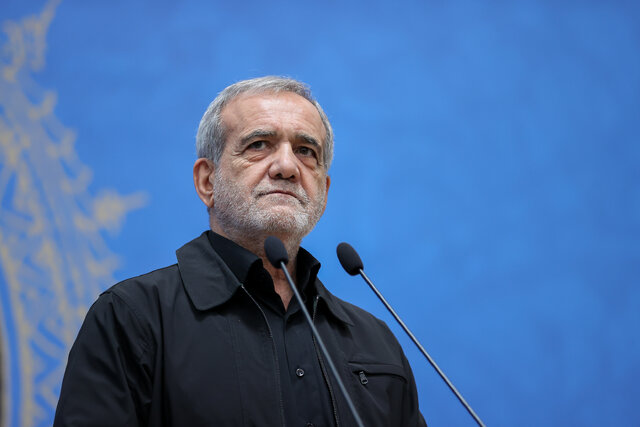 رئیس جمهور: میثاق مشترک ما سند چشم انداز توسعه، سیاست های کلی و برنامه هفتم است رئیس جمهور: میثاق مشترک ما سند چشم انداز توسعه، سیاست های کلی و برنامه هفتم است