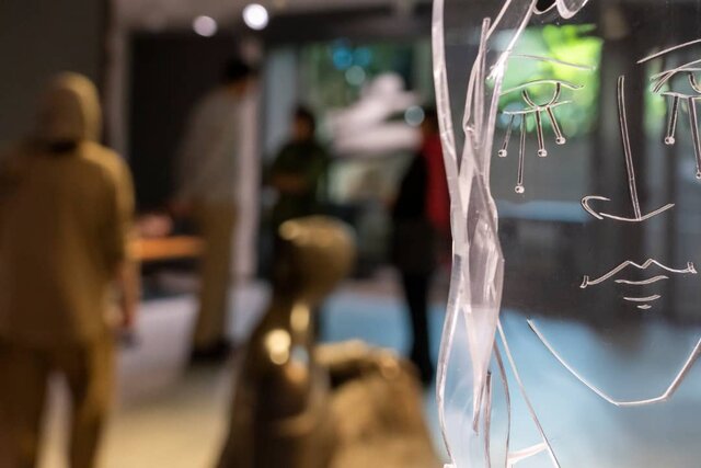 این مجسمهها زمان را برای شما متوقف میکنند! این مجسمهها زمان را برای شما متوقف میکنند!