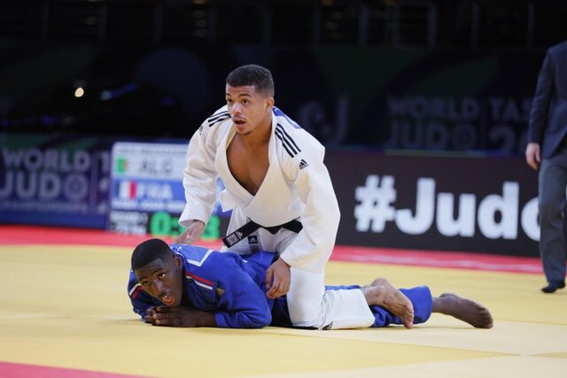 ورود IJF به سر وزن نرسیدن جودوکار الجزایری مقابل رژیم صهیونیستی در المپیک ورود IJF به سر وزن نرسیدن جودوکار الجزایری مقابل رژیم صهیونیستی در المپیک