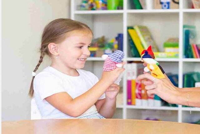 مادرانی که کودکان خجالتی پرورش میدهند