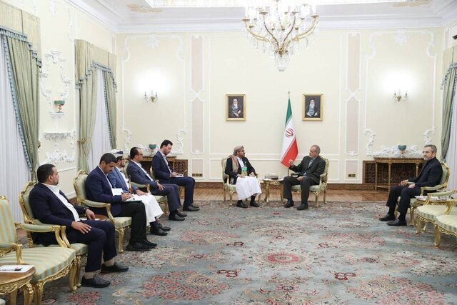 دیدارهای رئیسجمهور نهم با مهمانان تحلیف چهاردهم